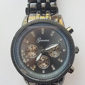 Vintage Watches Geneva Chronograph Style Gunmetal Bracelet Womens Watch